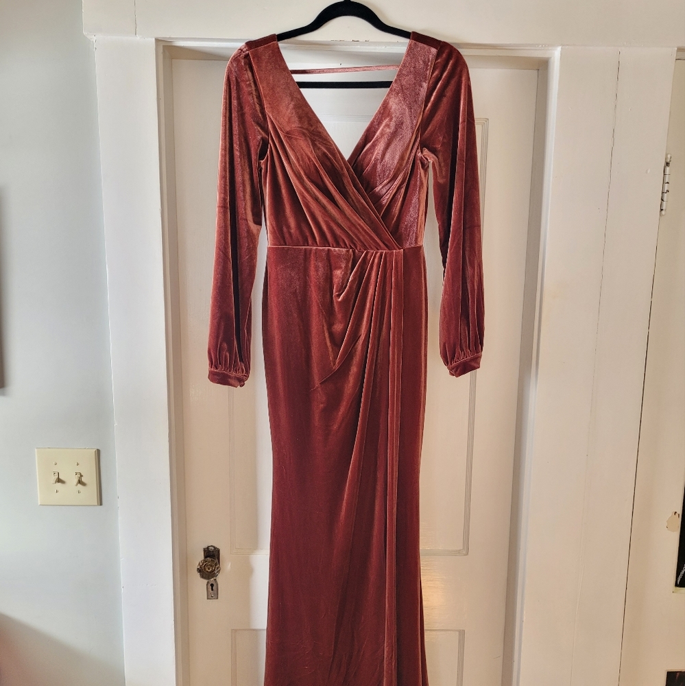 Revelry Vera Velvet Dress, size 4, Terracotta